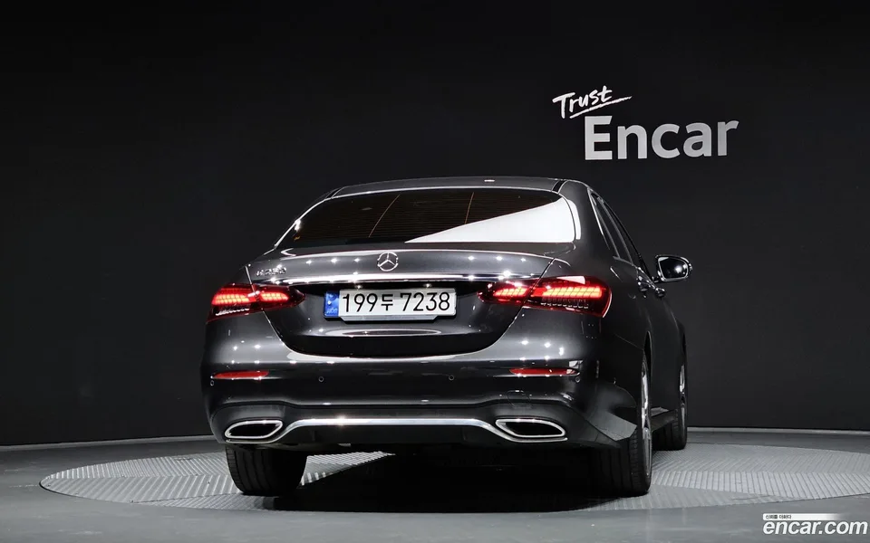 Mercedes-Benz E-Class E250 AMG Line 2022 — миниатюра 4