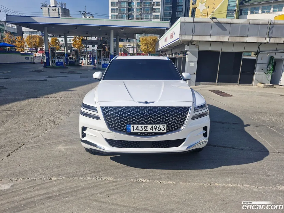 Genesis GV80 3.0 2WD 2022 — фото 1, купить с доставкой в Москву