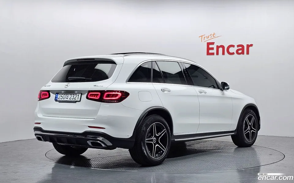 Mercedes-Benz GLC-Class GLC300 4MATIC 2022 — миниатюра 2