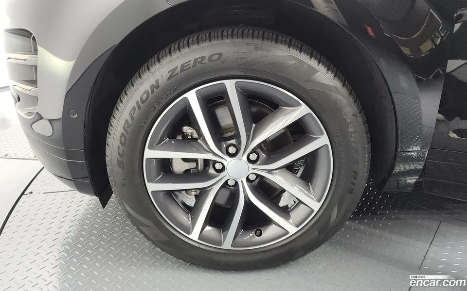Land Rover Range Rover Evoque P250 SE 2024 — миниатюра 5