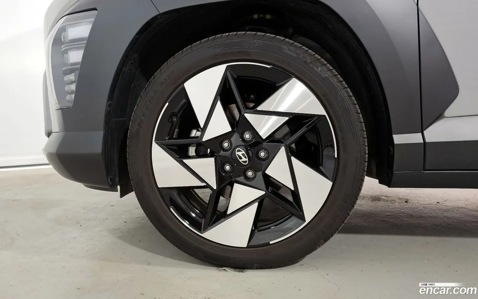 Hyundai Kona 1.6 2WD 2024 — миниатюра 5