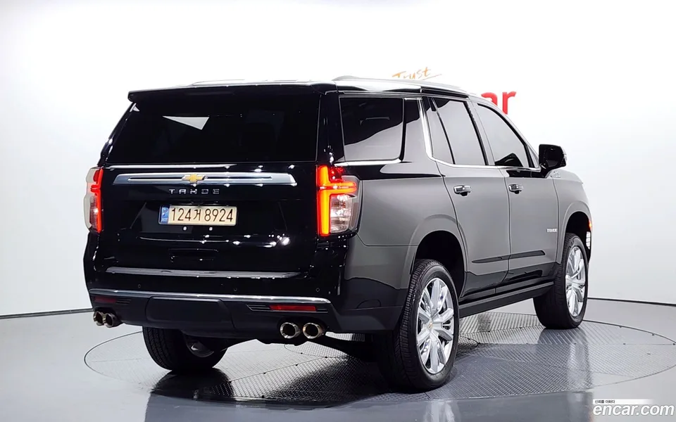 Chevrolet Tahoe 6.2 4WD 2022 — миниатюра 2