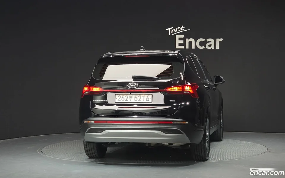 Hyundai SantaFe 2.2 4WD 2023 — миниатюра 4