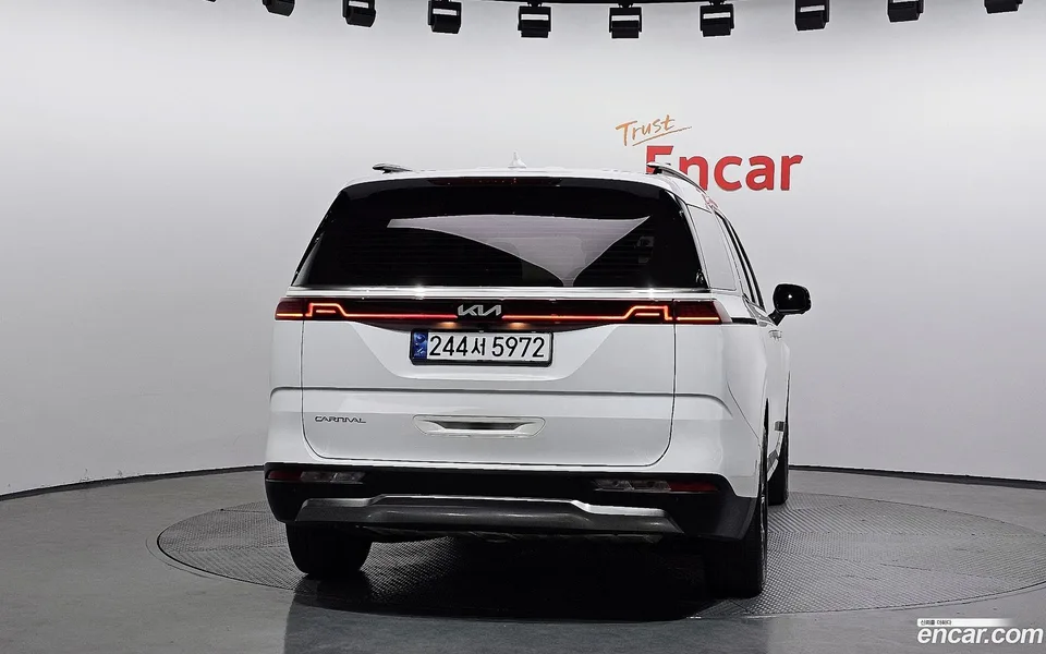 Kia Carnival 9 2023 — миниатюра 4