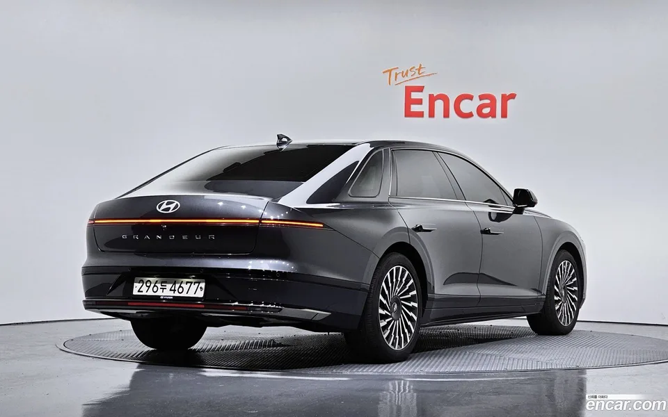 Hyundai Grandeur Hybrid 2024 — миниатюра 2