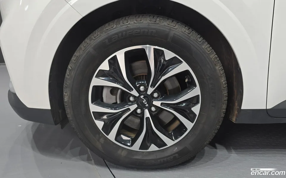 Kia Carnival 9 2023 — миниатюра 5