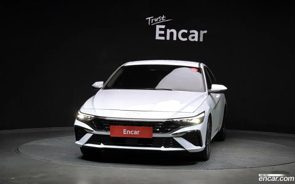 Hyundai Avante CN7 Hybrid 2025 — миниатюра 3