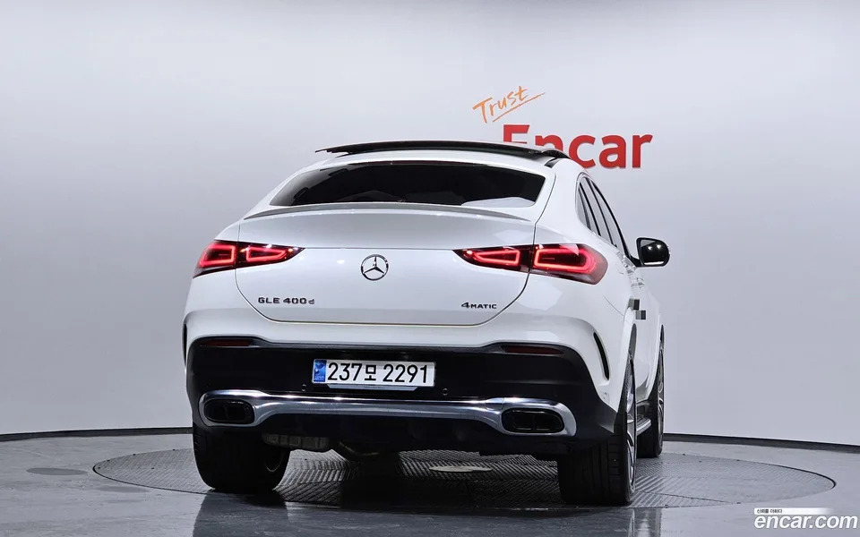 Mercedes-Benz GLE-Class GLE400d 4MATIC 2023 — миниатюра 4