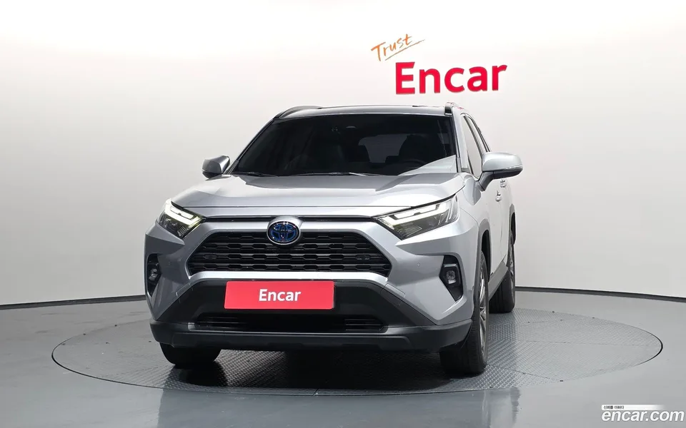 Toyota RAV4 2.5 2WD 2022 — миниатюра 3