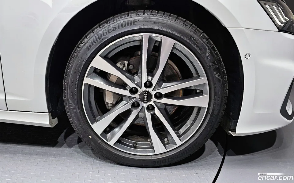 Audi A6 45 TFSI 2023 — миниатюра 5