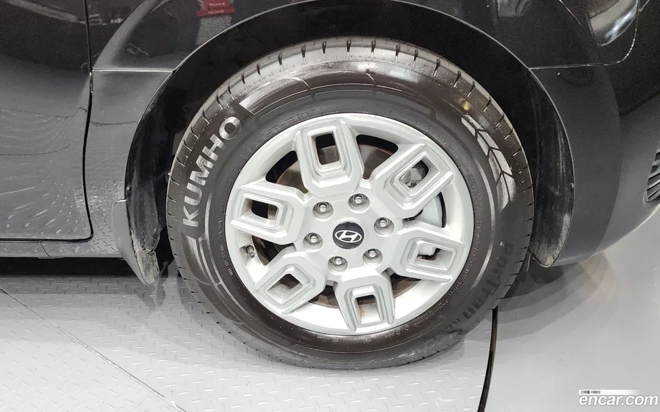 Hyundai Staria L3.5 5 2025 — миниатюра 5