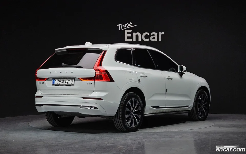 Volvo XC60 B5 2023 — миниатюра 2