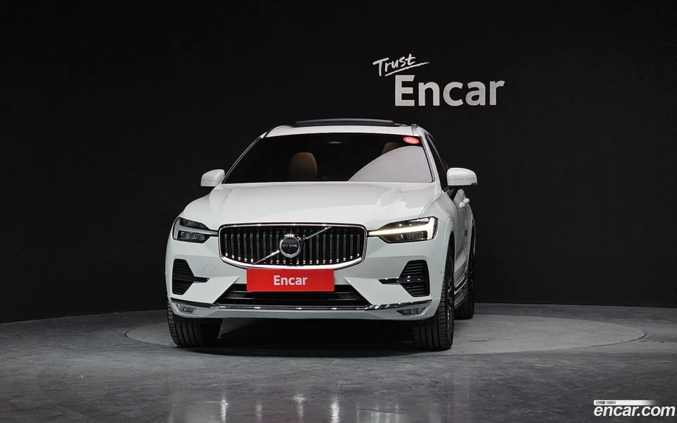 Volvo XC60 B5 2023 — миниатюра 3