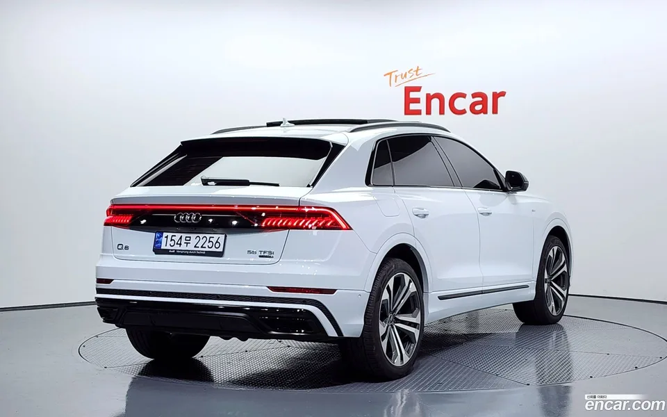 Audi Q8 (4M) 55 TFSI 2023 — миниатюра 2