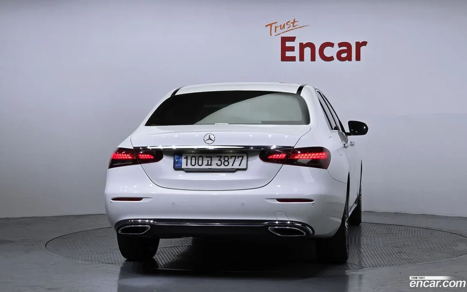 Mercedes-Benz E-Class E250 2022 — миниатюра 4