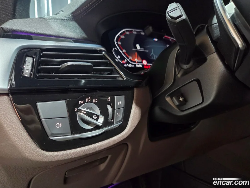 BMW 5 Series 530i M 2022 — миниатюра 5