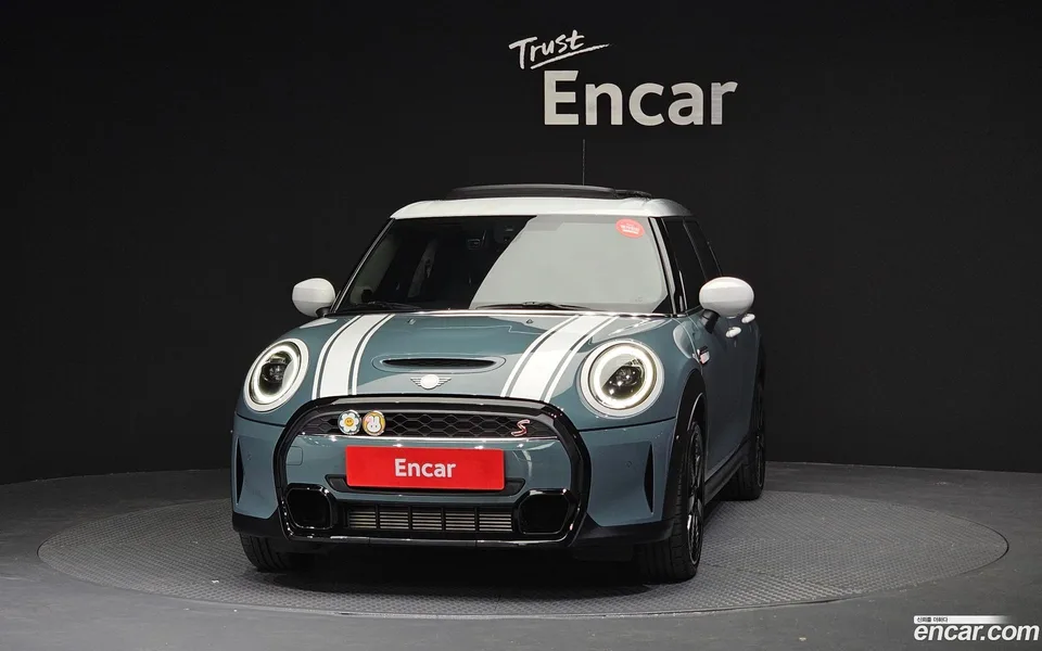 MINI Cooper S 5 2023 — миниатюра 3