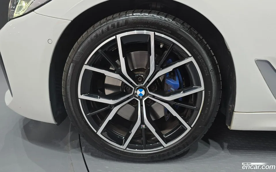 BMW 5 Series 530i xDrive M 2022 — миниатюра 4