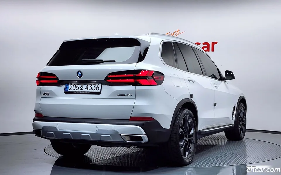 BMW X5 xDrive 40i xLine 2024 — миниатюра 2