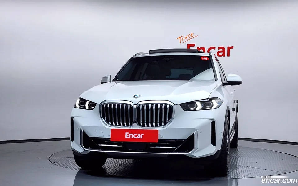 BMW X5 xDrive 40i xLine 2024 — миниатюра 3