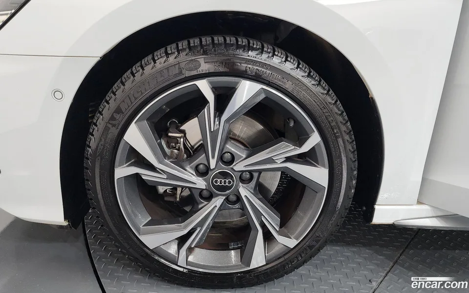 Audi A3 (8Y) 40 TFSI 2023 — миниатюра 5
