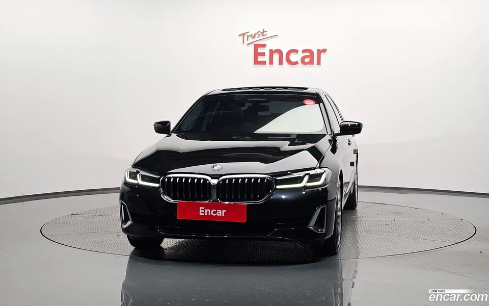 BMW 5 Series 530i 2023 — миниатюра 3