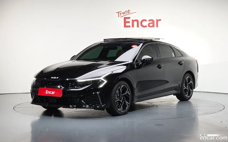 Kia K5 Hybrid 2025 — фото 1, купить с доставкой в Москву