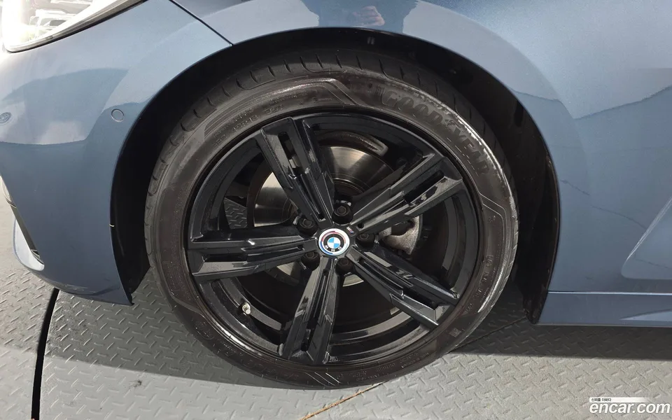 BMW 4 Series 420i M 2022 — миниатюра 5