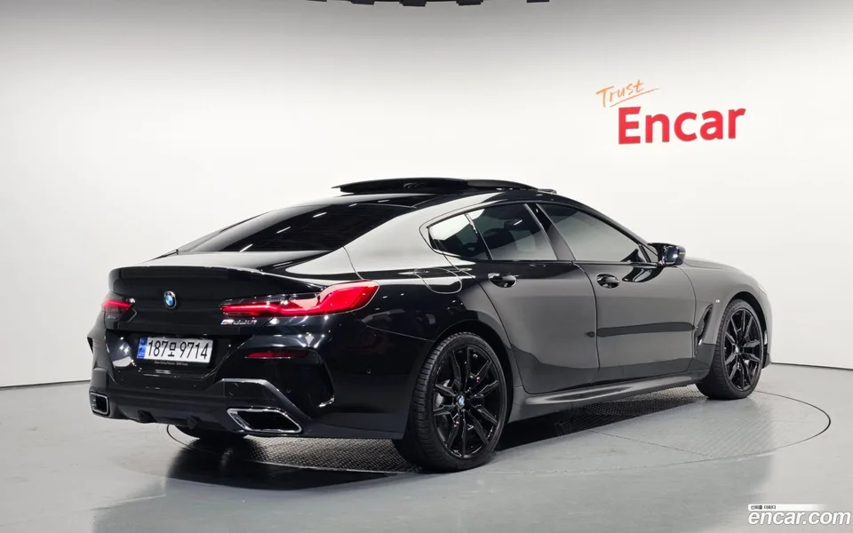 BMW 8 Series M850i xDrive 2023 — миниатюра 2