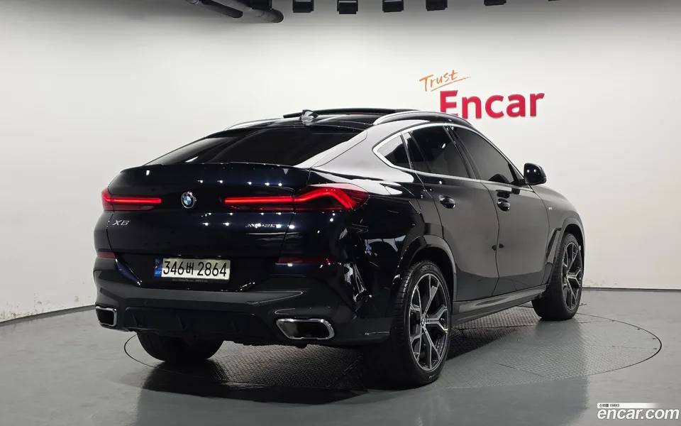 BMW X6 xDrive30d M 2023 — миниатюра 2