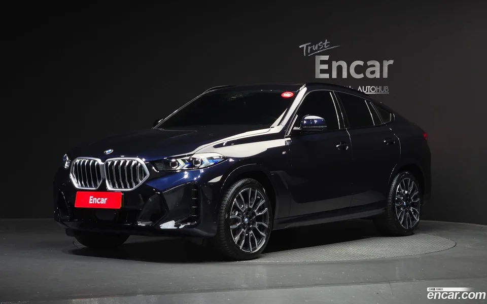 BMW X6 xDrive40i M 2025 — фото 1, купить с доставкой в Москву