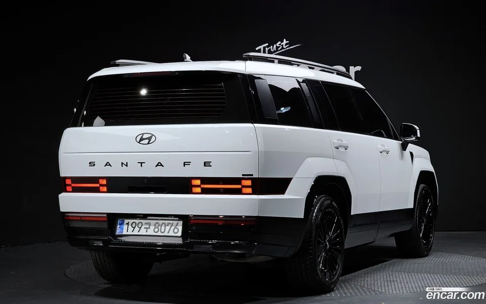 Hyundai Santa Fe HEV 1.6 4WD 2023 — миниатюра 2