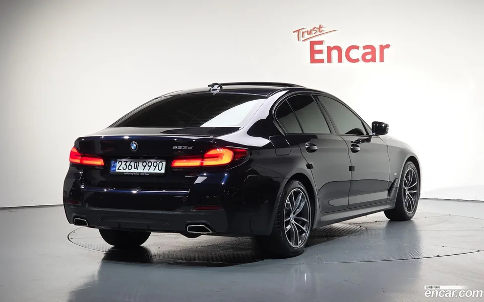 BMW 5 Series 523d M 2023 — миниатюра 2