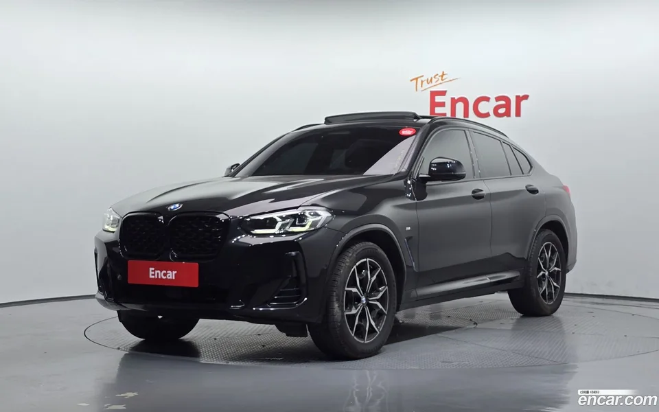 BMW X4 xDrive20i M 2022 — фото 1, купить с доставкой в Москву