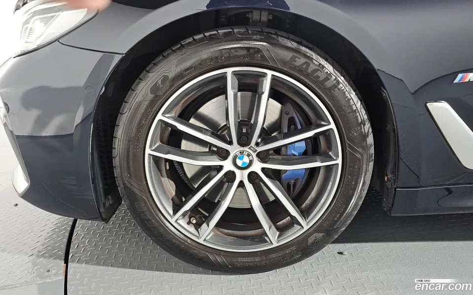 BMW 5 Series 520i M 2022 — миниатюра 5