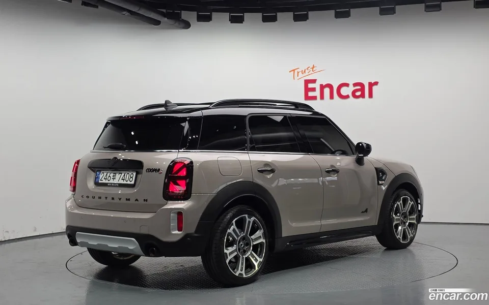 MINI Cooper S Countryman ALL4 2022 — миниатюра 2