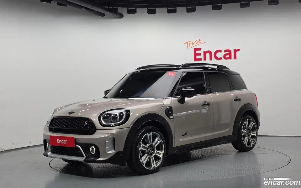 MINI Cooper S Countryman ALL4 2022 — фото 1, купить с доставкой в Москву