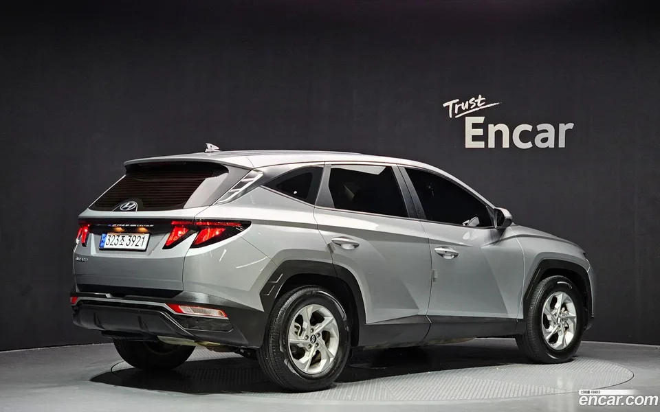 Hyundai Tucson 2.0 2WD 2023 — миниатюра 2