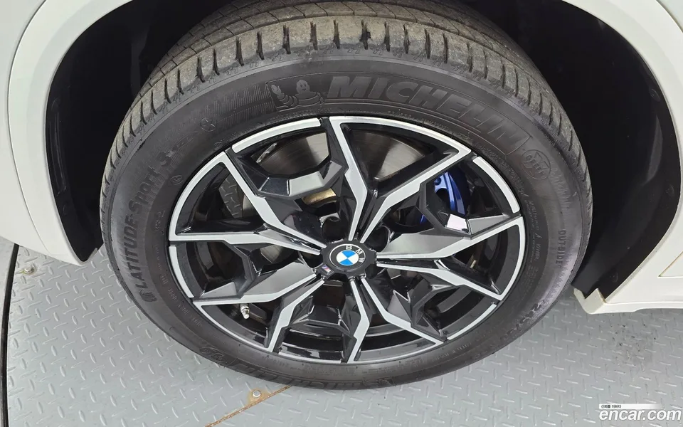 BMW X4 xDrive20i M 2022 — миниатюра 5
