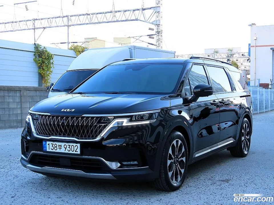 Kia Carnival 9 2022 — миниатюра 2