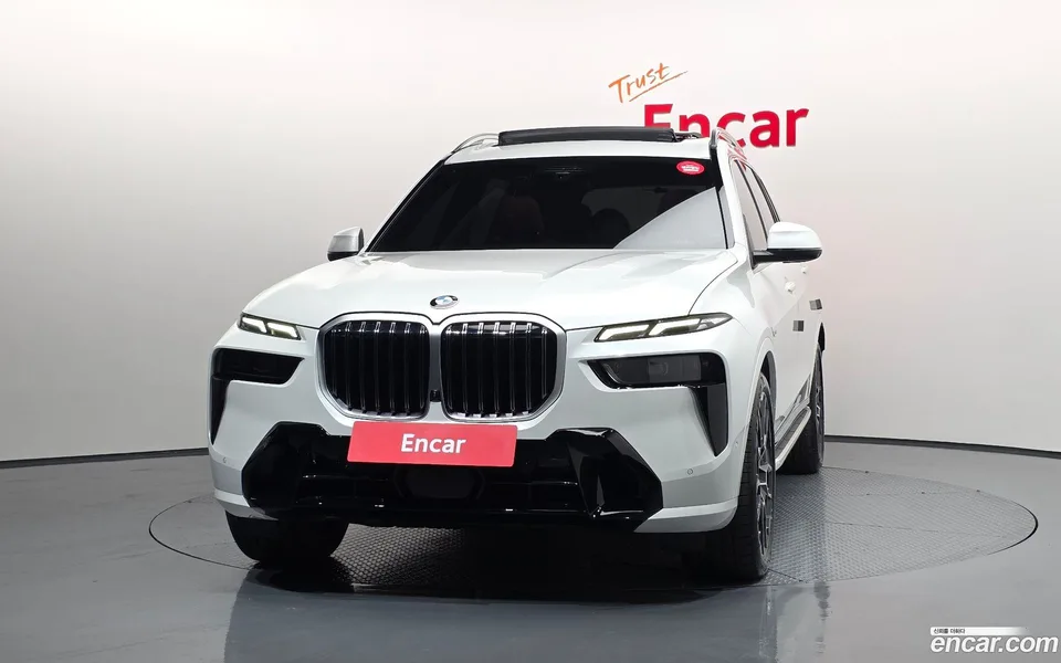 BMW X7 xDrive 40i M 6 2024 — миниатюра 3