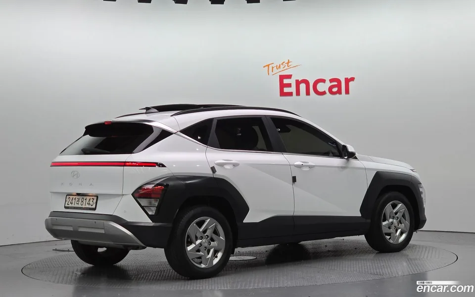 Hyundai Kona 1.6 2WD 2023 — миниатюра 2