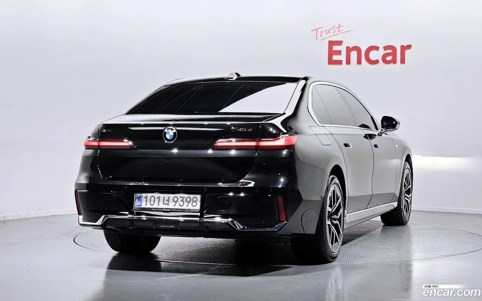 BMW 7 Series 740d xDrive M 2025 — миниатюра 2