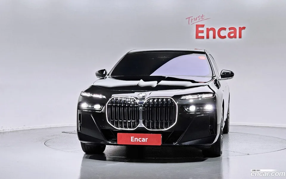 BMW 7 Series 740d xDrive M 2025 — миниатюра 3