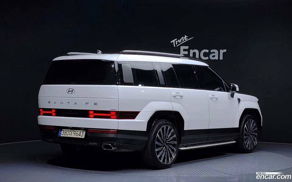Hyundai SantaFe 2.5T 4WD 2023 — миниатюра 2