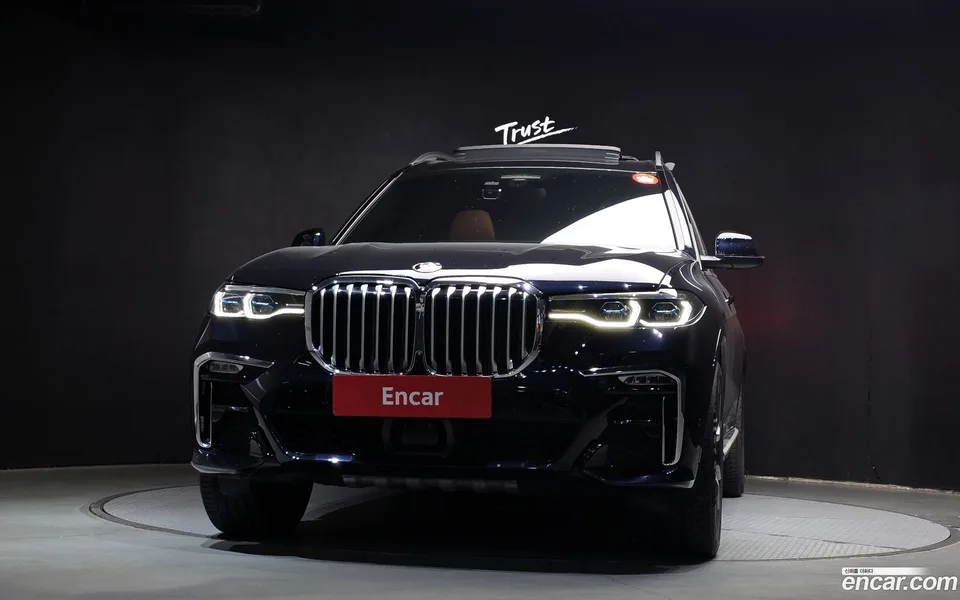 BMW X7 xDrive 40i M 6 2022 — миниатюра 3