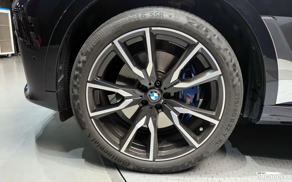 BMW X7 xDrive 40i M 6 2022 — миниатюра 5
