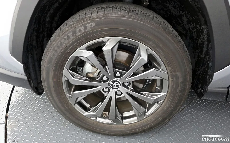 Toyota RAV4 2.5 2WD 2022 — миниатюра 5