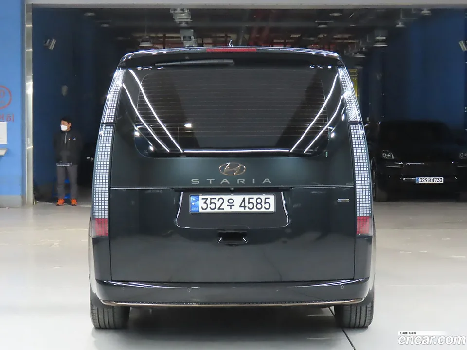 Hyundai Staria 4WD 9 2022 — миниатюра 3
