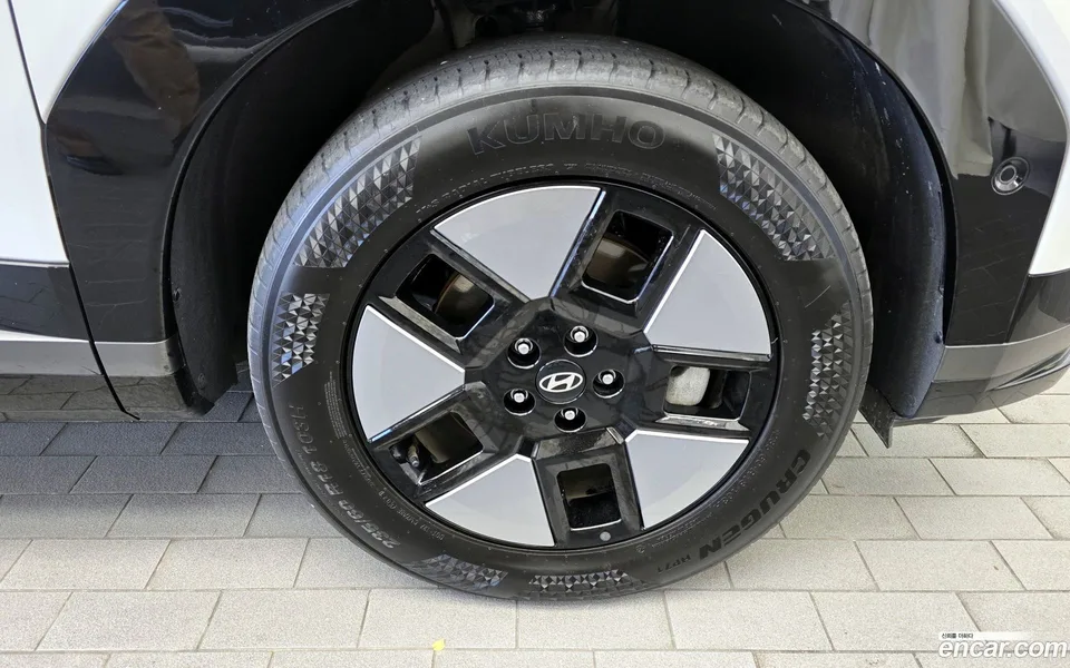 Hyundai SantaFe HEV 1.6 2WD 2024 — миниатюра 5
